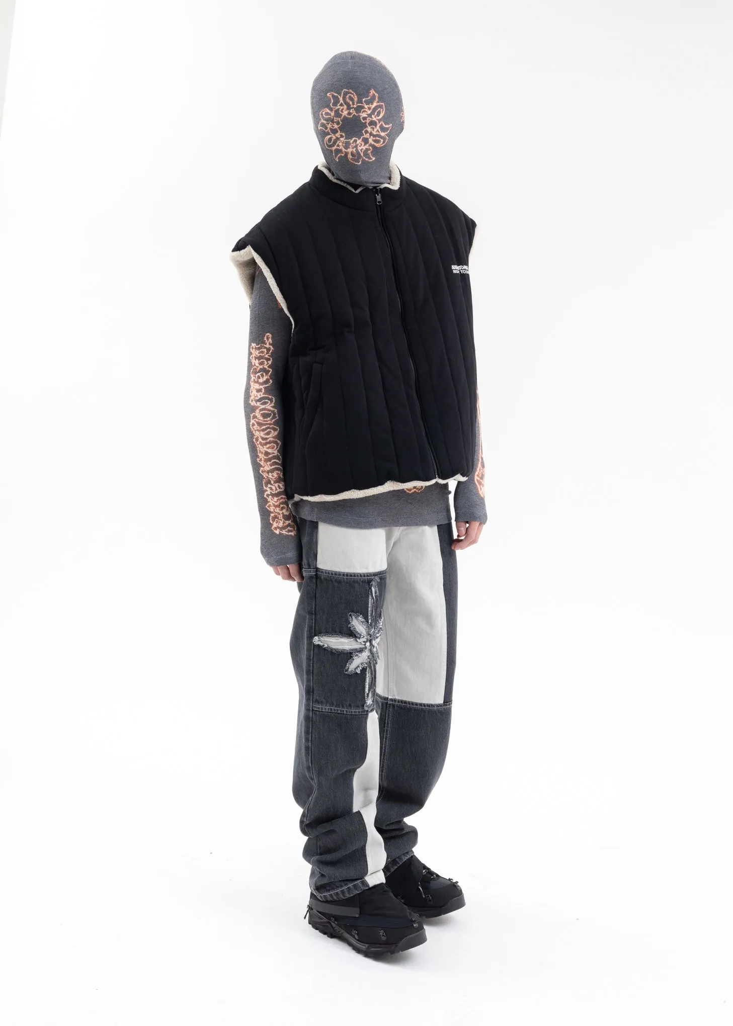 BLACK FLOWER MAN REVERSIBLE VEST PUFFER JACKET