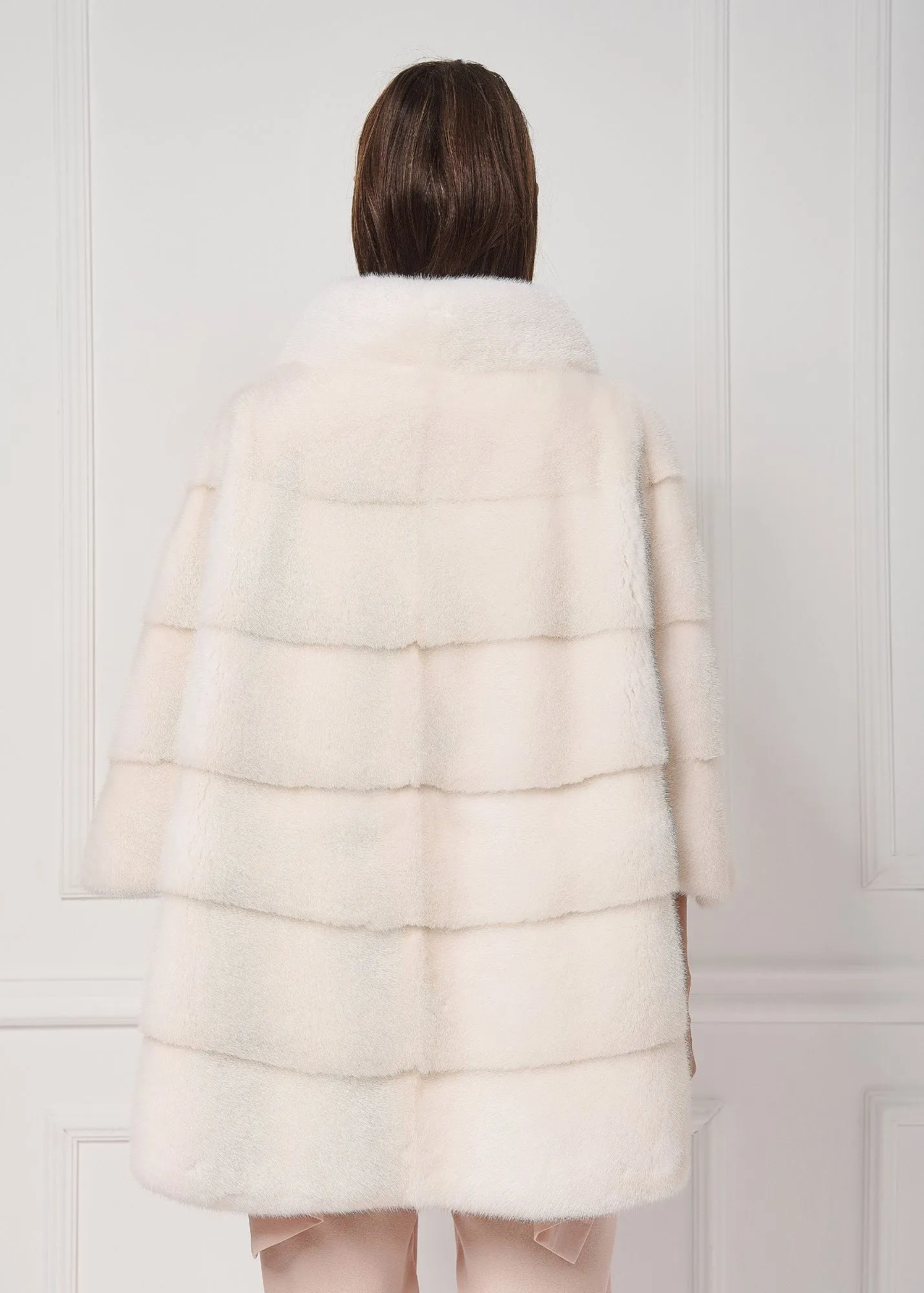 Oversize mink cape/jacket with stand up collar